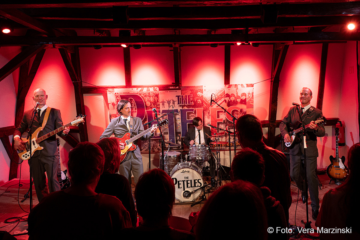 „The Peteles“ servierten Beatles-Hits originell